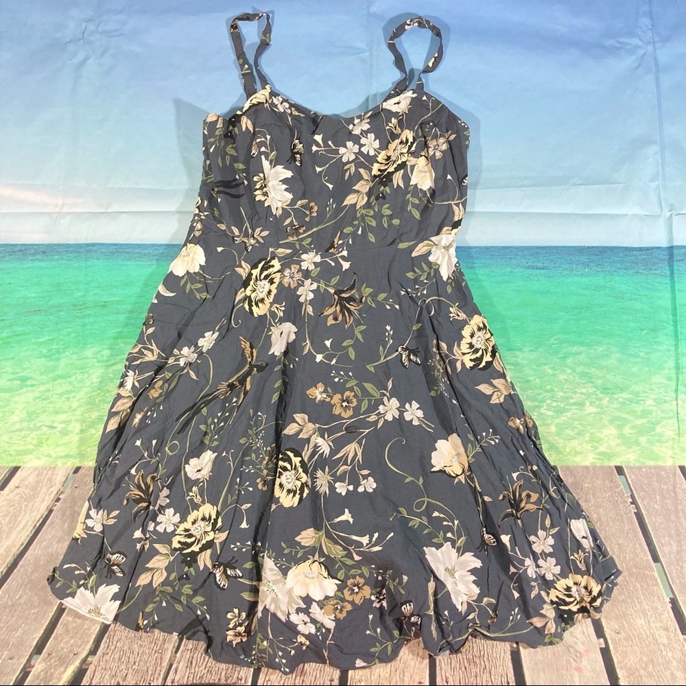 Old Navy Gray Casual Floral Spaghetti Strap Dress